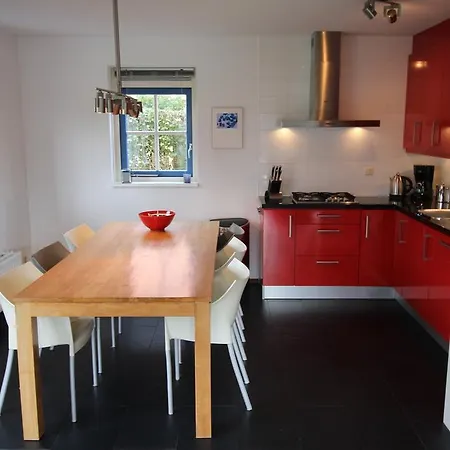 Holiday home Zeeduinenbos
